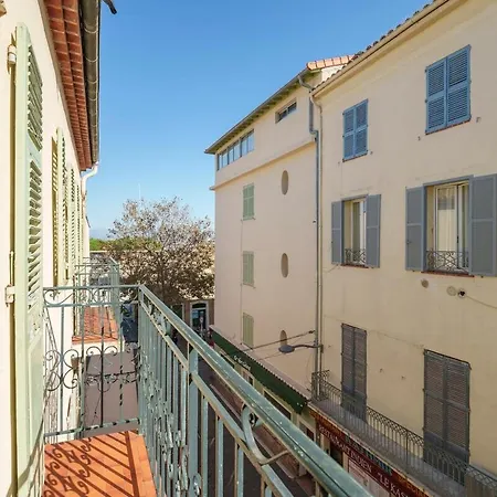 Lejlighed Beautiful Modern And Design Accommodation, Old Antibes