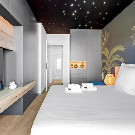Апартаменты Beautiful Modern And Design Accommodation, Old Антиб