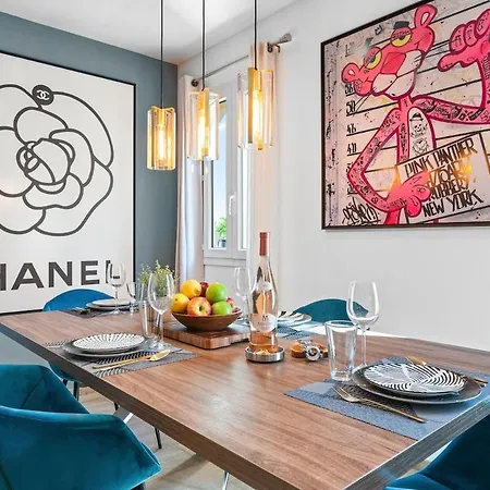 Beautiful Modern And Design Accommodation, Old Apartment Antibes
