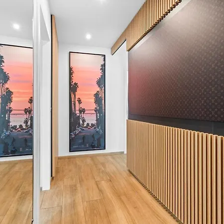 Beautiful Modern And Design Accommodation, Old *